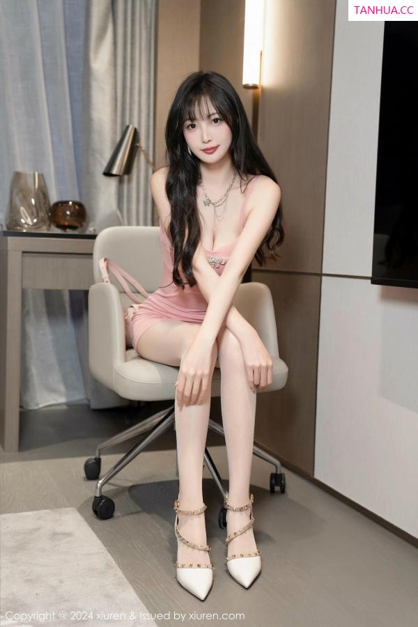 林星阑  [XiuRen]高清写真图 2024.11.01 No.9380 林星阑 丝袜美腿第37张图片